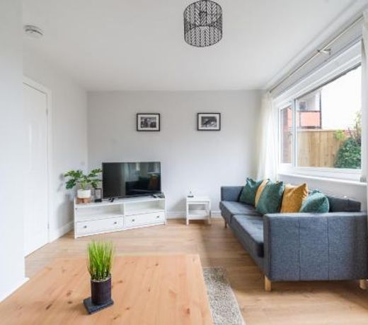 Charming 3-Bed House in Newcastle upon Tyne