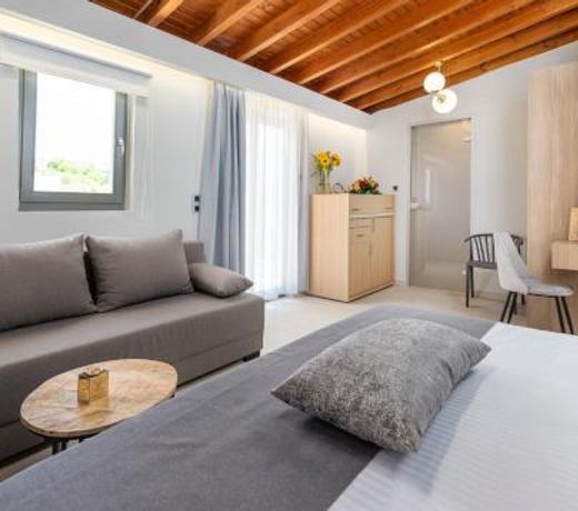 Metropolitan Pearl Boutique Hotel