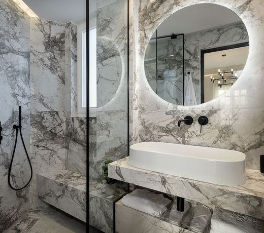 Riviera Suites