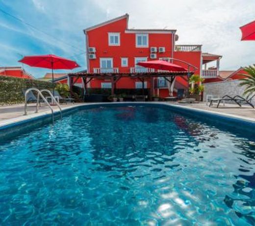 XXXL Villa Ancora with heated pool