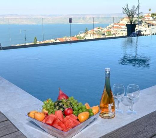 Villa-SELAVI 3 unit complex with infinity pool