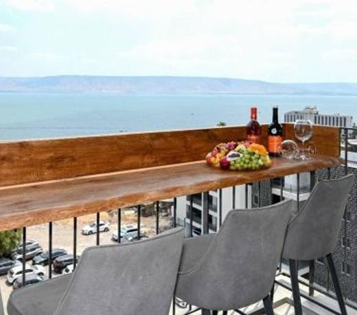 L.T.D- MY VIEW. 2 bedroom apartment by the lake.