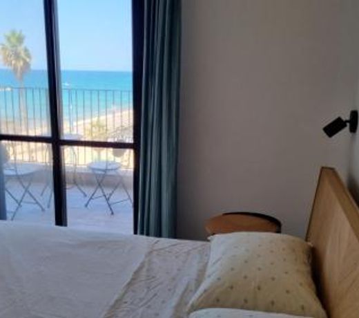 PORT CITY HAIFA - Beach front luxury apartment