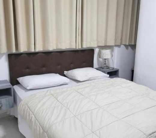 J-MOTEL