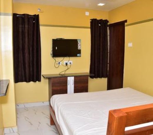 CHANDRA ROYAL RESIDENCY