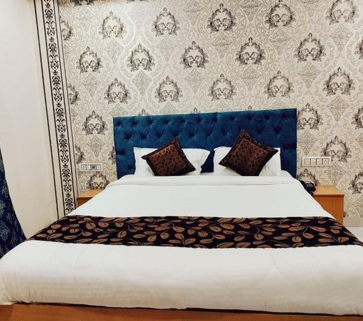 HOTEL RAJWADA RESORT