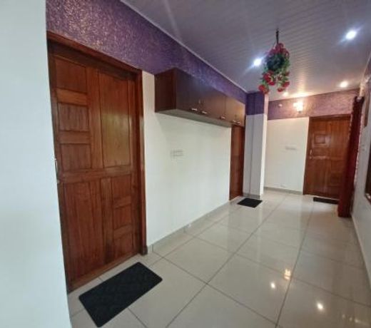 JEENA MOTEL