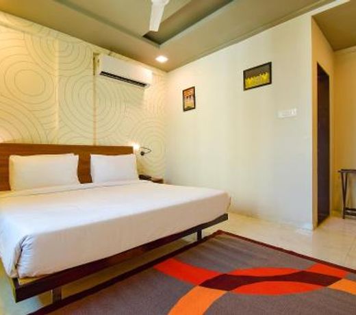 FabHotel Somalwada Homes