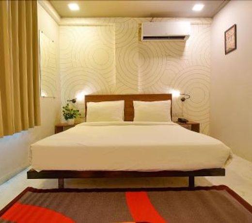 FabHotel Somalwada Homes
