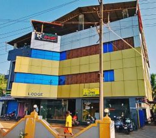 STAYMAKER Hotel Keerthi