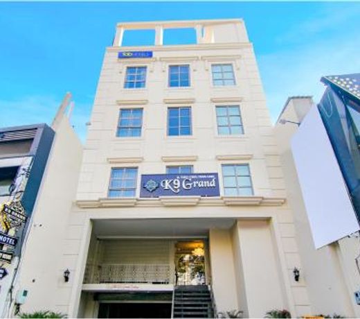 FabHotel Prime K9 Grand