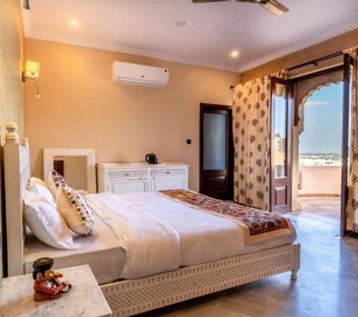 K D PALACE HOTEL
