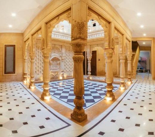 K D PALACE HOTEL