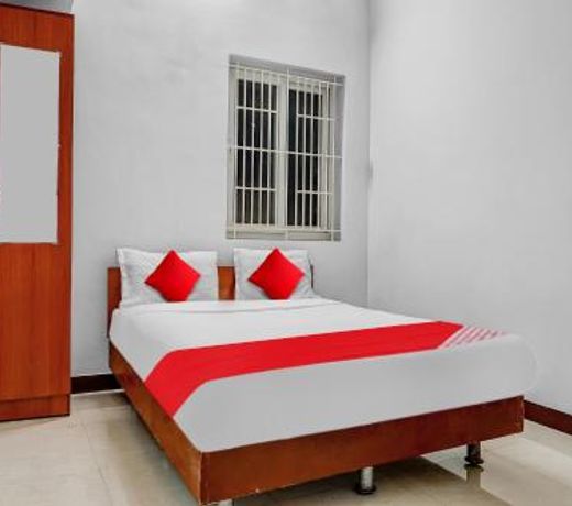 OYO Flagship 70347 Hotel Crown Tower