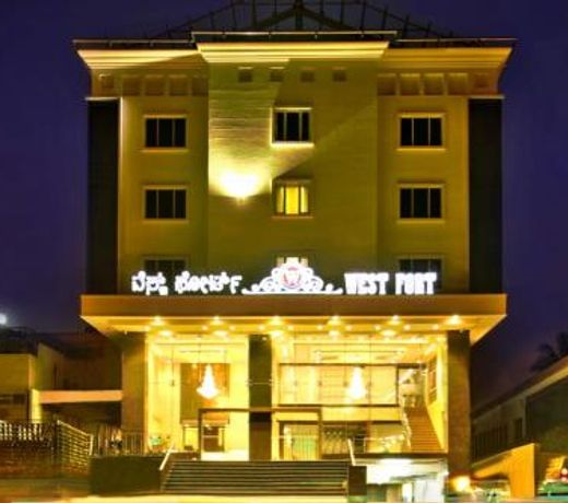 WEST FORT HOTEL