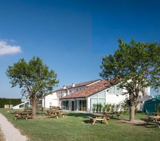Nomad Hostel