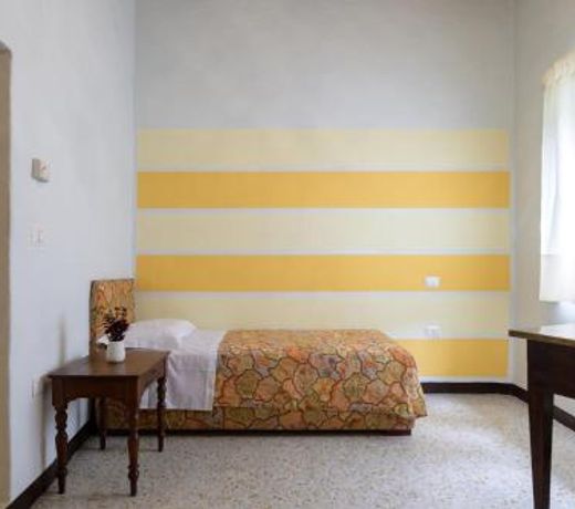 VILLA LE LOGGE 12&1, Emma Villas