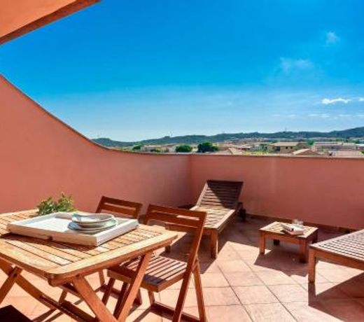 Residence con piscina a Santa Teresa di Gallura