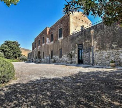 Nice home in Roccapalumba with Outdoor swimming pool, WiFi and 4 Bedrooms