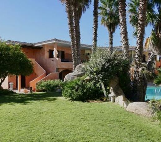 Residence con piscina a Palau, a soli 150 mt. dal mare