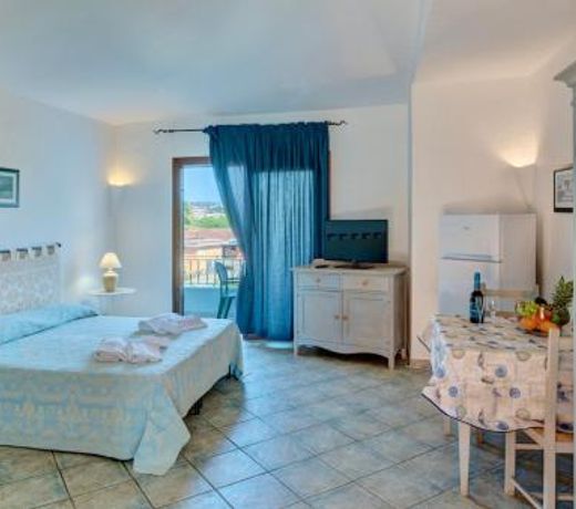 Residence con piscina a Palau, a soli 150 mt. dal mare