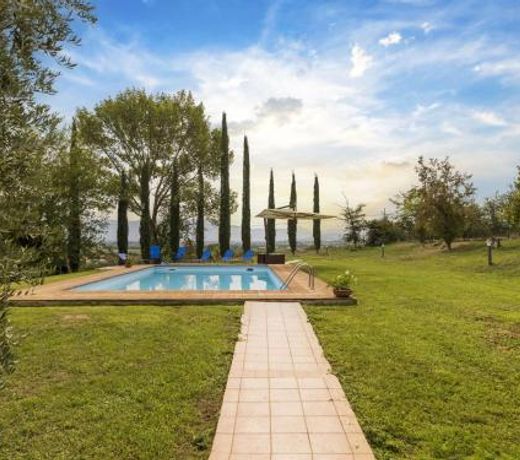 Private villa with swimming pool in the heart of Umbria
