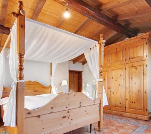 Stone House of the year 1500