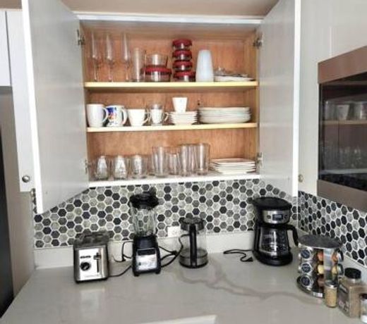 Modern Luxury 2-bedroom 2.5-bathroom townhouse
