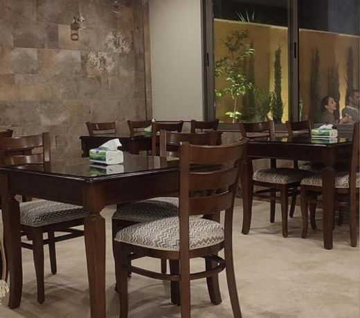 Black Iris Hotel II