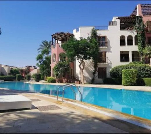 one bedroom apartments aqaba on 2 swimming pool Tala bay