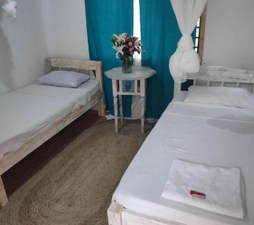 Sunny garden rooms Watamu