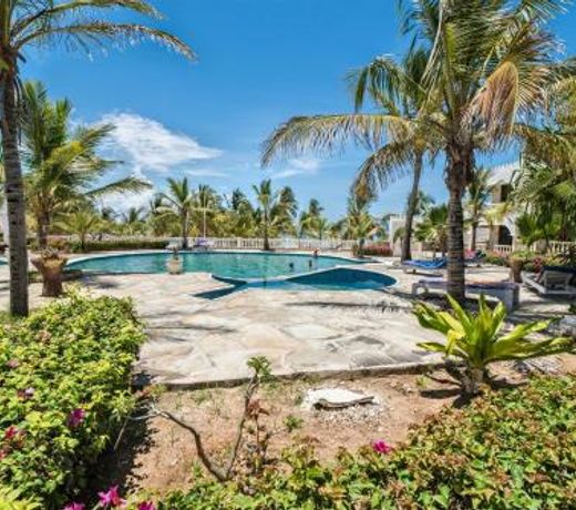 Jumbo Club Watamu