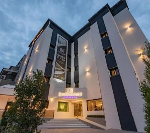 Denbasta Hotel Heritage