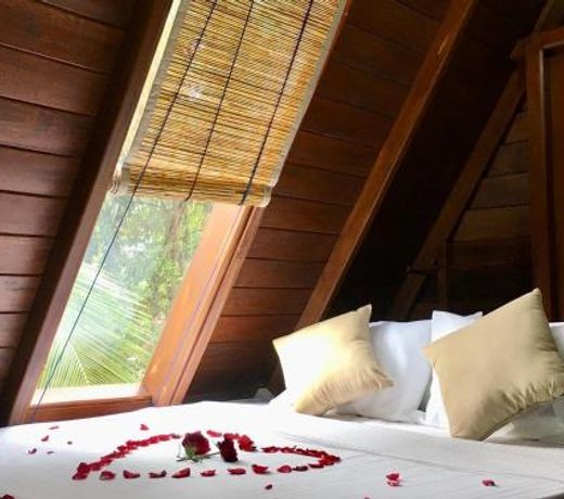 Sky View Cabin Unawatuna