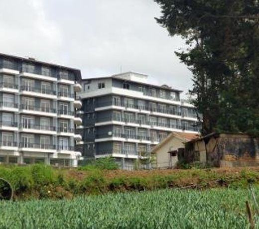 Chanya Luxury Apartment, S 31, Lake View Residencies