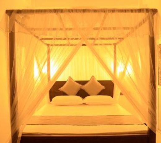 Eden Roc Guest Inn