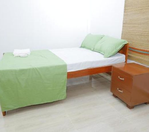Amis Hotel & Restaurant