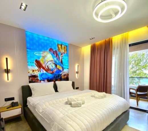 Marinus Hotel