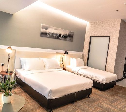 Fives Hotel DNP
