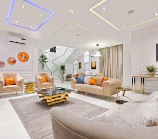 SID LUXURY SHORTLET LEKKI - Lagos with Swimming Pool, PS 5, Snooker & Table Tennis