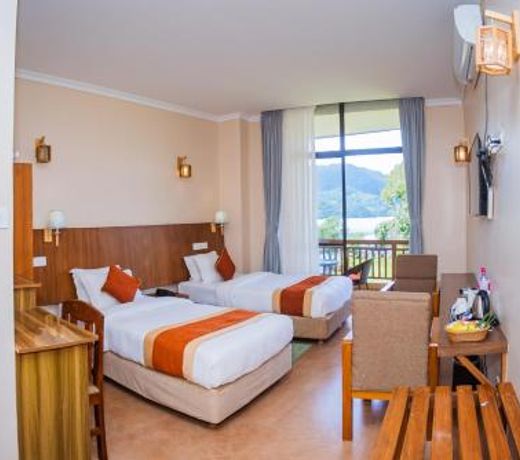 Hotel Fewa Camp