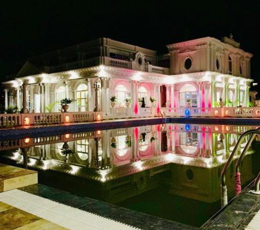 Dream palace