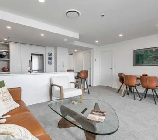 QV Modern Upscale Apartment - 1012