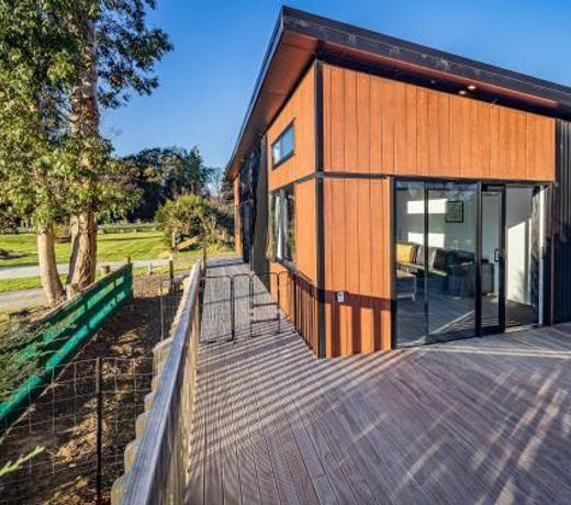 Modern Mountain Escape - Ohakune Holiday Home