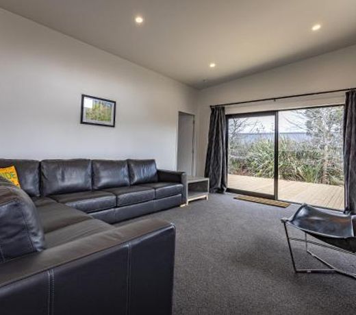 Modern Mountain Escape - Ohakune Holiday Home