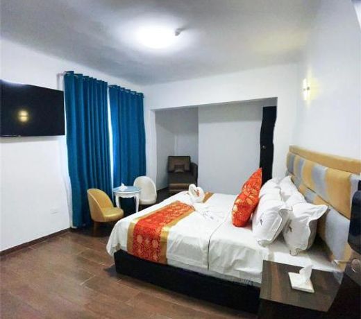 Manantial Hostal No.004