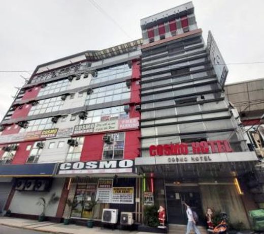 OYO 924 Cosmo Hotel Espana Near Ust