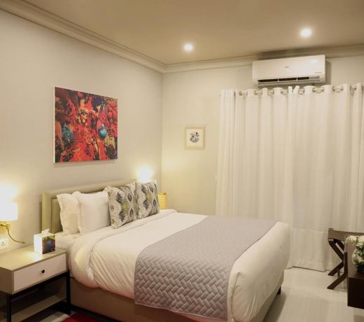 Ambiance Boutique Art Hotel