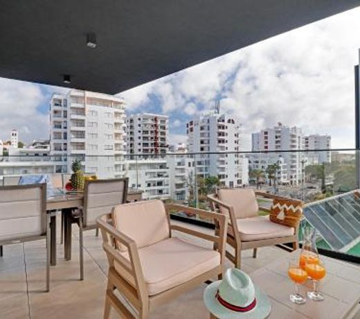 Sky Beach Apartment
