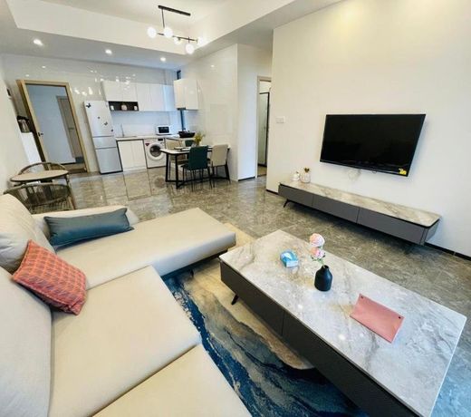 Elizabeth Golf Apartment